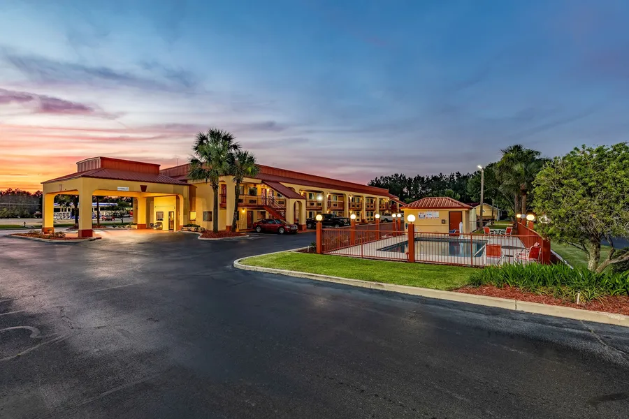 Econo Lodge Kingsland hotel detail image 2