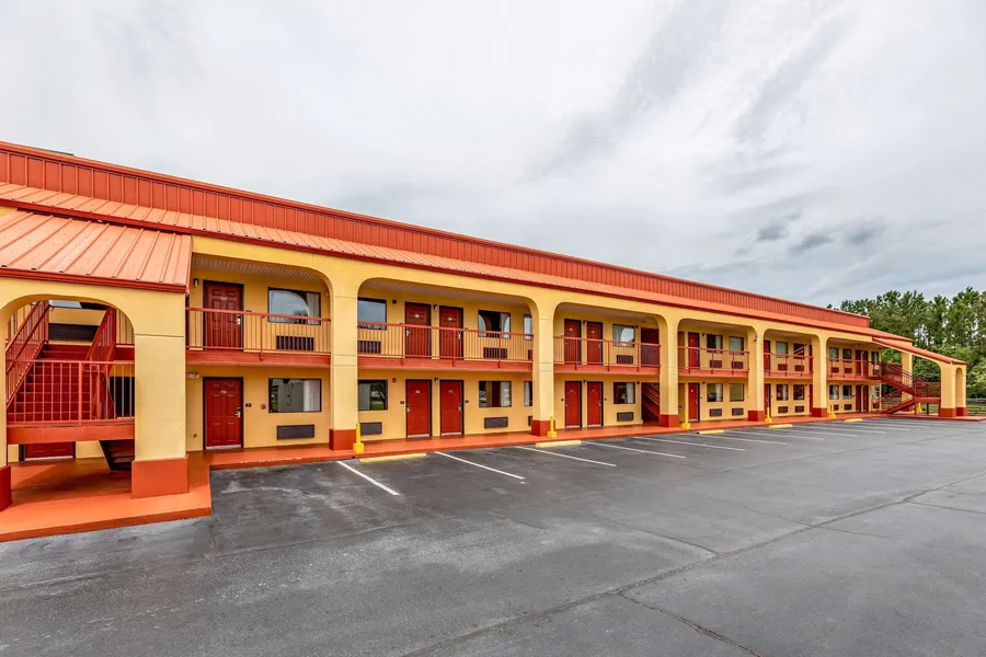 Econo Lodge Kingsland hotel detail image 6