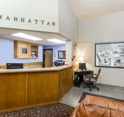 Super 8 by Wyndham Manhattan KS hotel detail image 5