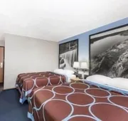 Super 8 by Wyndham Manhattan KS hotel detail image 7