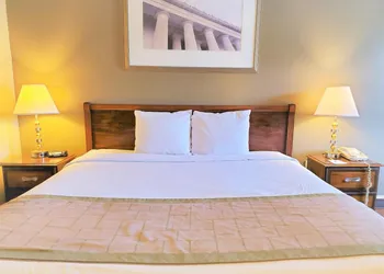 Days Inn by Wyndham Towson hotel thumbnail 4