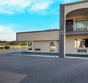 Econo Lodge Goldsboro Hwy 70 hotel detail image 5