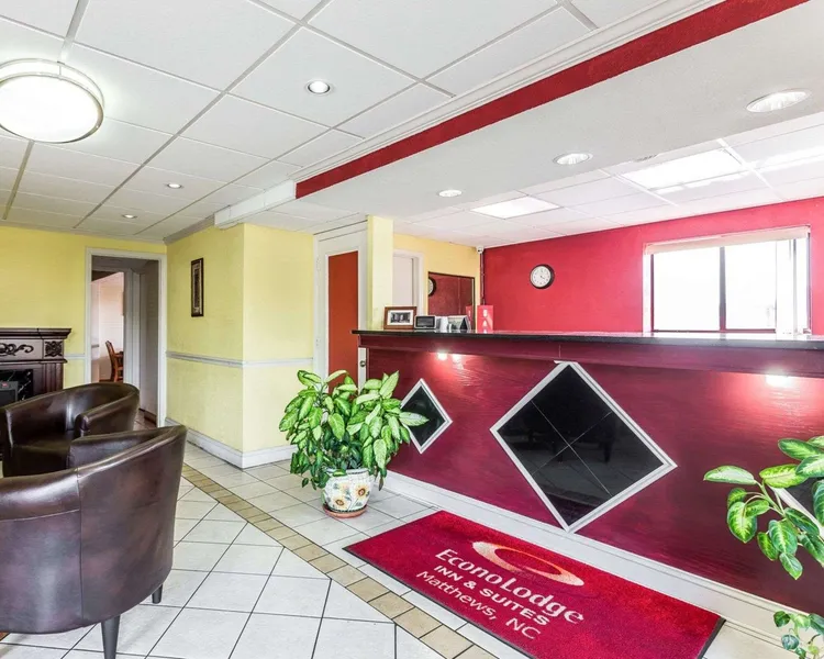 Econo Lodge Inn & Suites Matthews - Charlotte hotel detail image 6