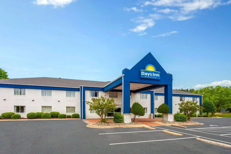 Days Inn & Suites by Wyndham Siler City hotel detail image 2
