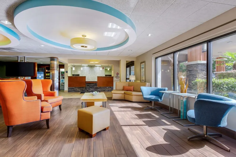 Best Western Plus Wilmington/Wrightsville Beach hotel detail image 2