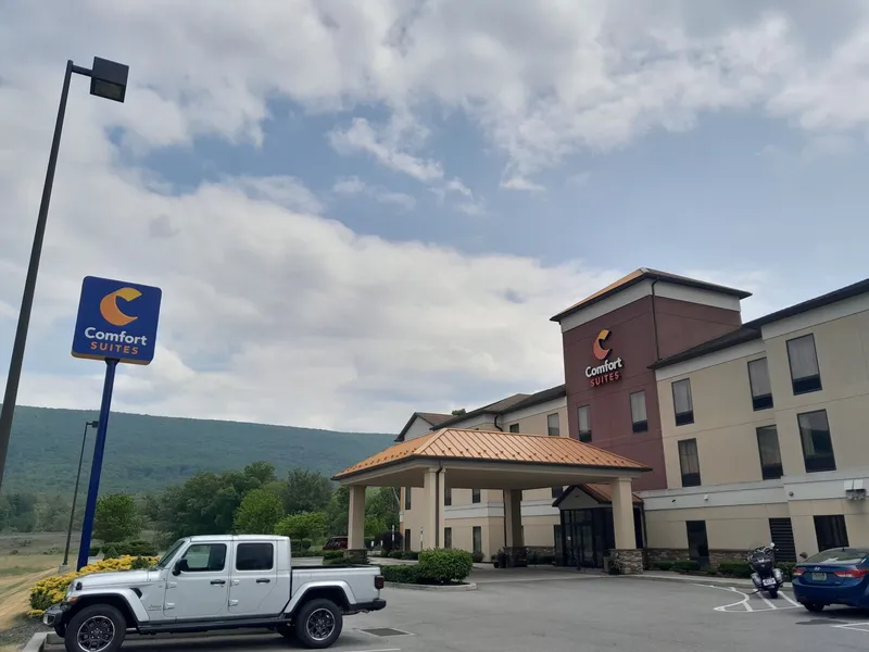 Comfort Suites Altoona North hotel detail image 2