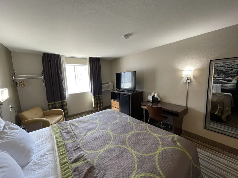 Super 8 by Wyndham Chattanooga Lookout Mountain TN hotel detail image 6