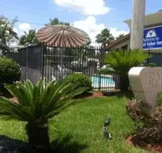 Americas Best Value Inn Angleton hotel detail image 4