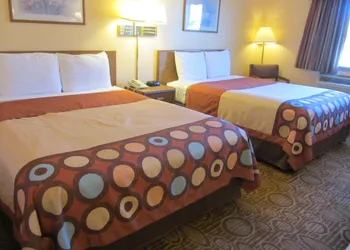 Super 8 by Wyndham Dalhart hotel thumbnail 8