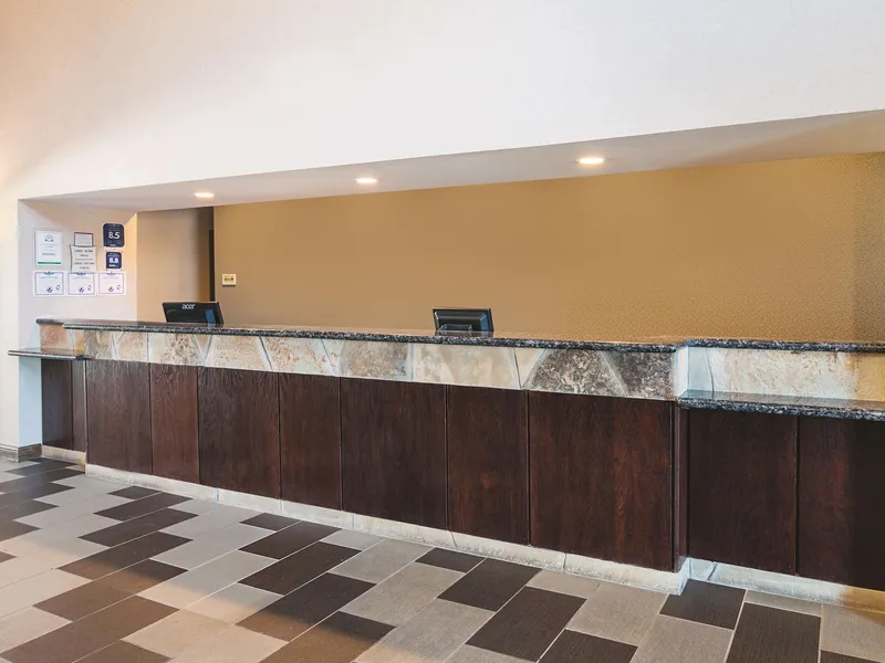 La Quinta Inn & Suites by Wyndham Glen Rose hotel detail image 6