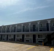 Super 8 by Wyndham La Marque TX/Texas City Area hotel detail image 4