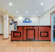 Days Inn by Wyndham Fairmont hotel detail image 3