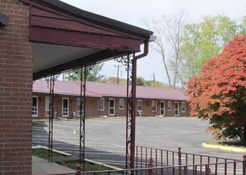 Americas Best Value Inn hotel thumbnail 3