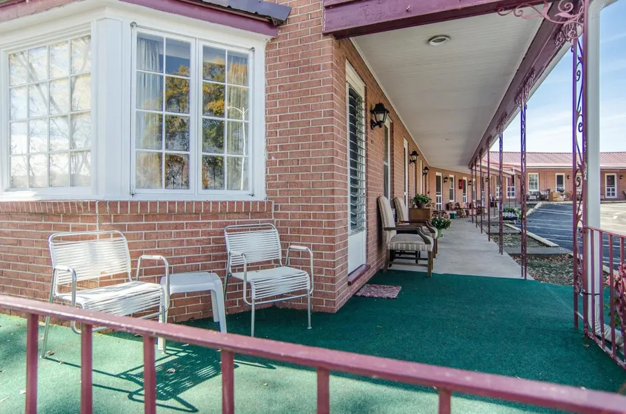 Americas Best Value Inn hotel detail image 6