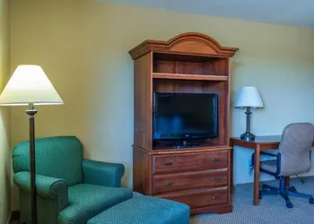 Pinedale Hotel & Suites hotel thumbnail 2
