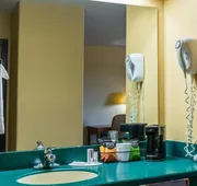 Pinedale Hotel & Suites hotel detail image 3