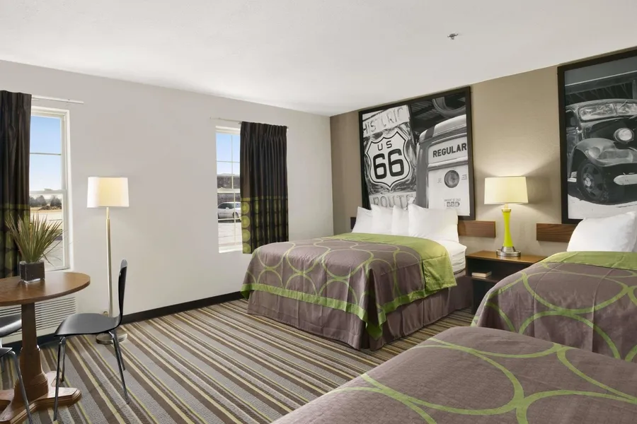 Super 8 by Wyndham Strafford/Springfield Area hotel detail image 6