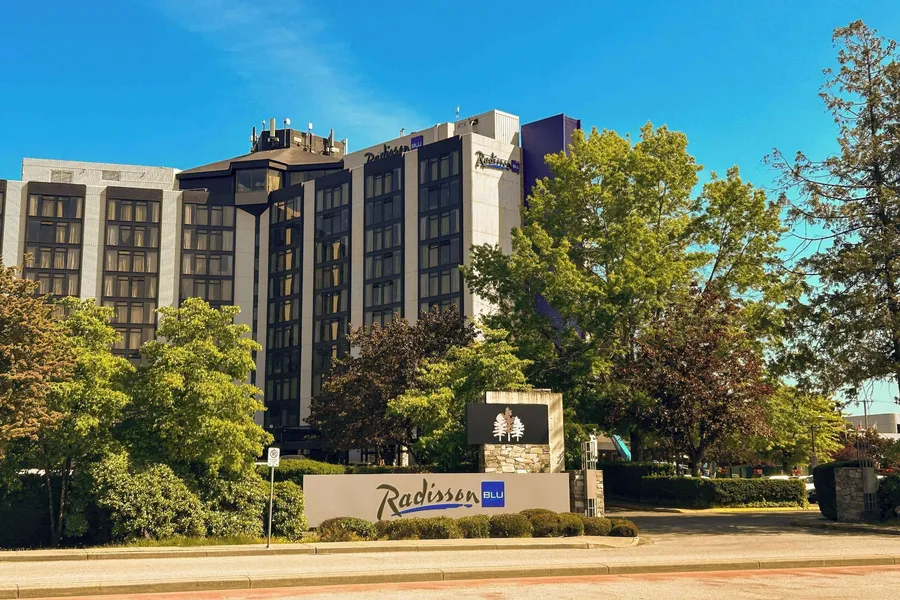 Radisson Blu Vancouver Airport Hotel & Marina hotel detail image 2