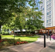 Radisson Blu Vancouver Airport Hotel & Marina hotel detail image 4