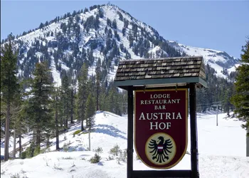 Austria Hof Lodge hotel thumbnail 2