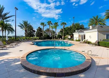 Reunion Resort by 1791 Vacation Experience hotel thumbnail 2
