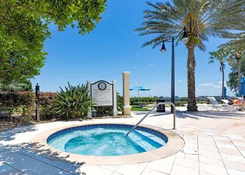 Reunion Resort by 1791 Vacation Experience hotel thumbnail 5