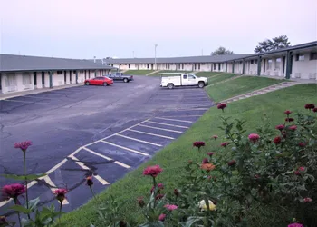 Topeka Plaza Inn hotel thumbnail 5
