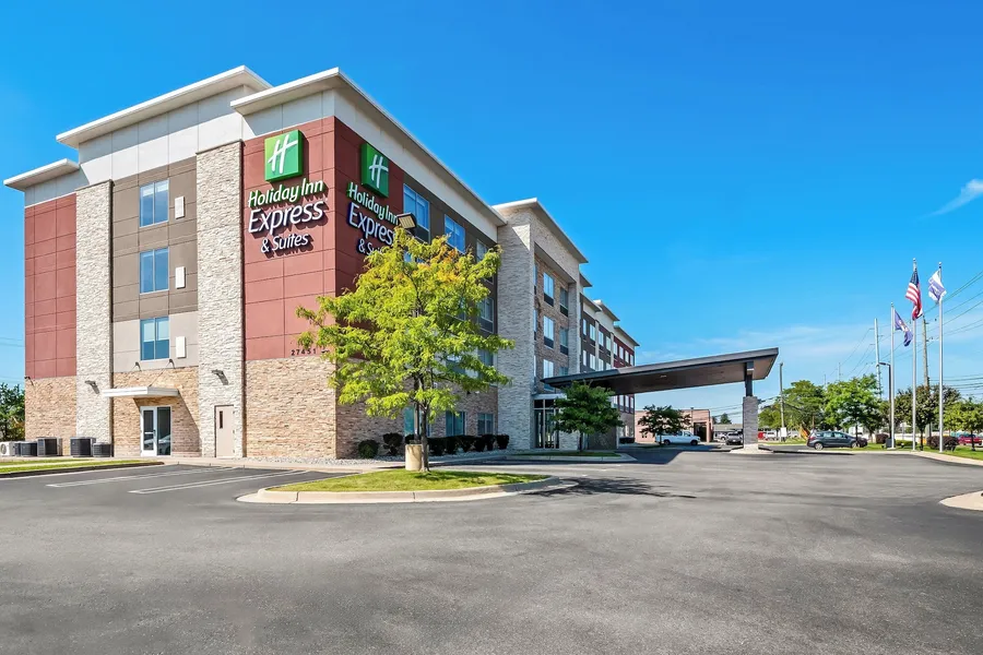 Holiday Inn Express & Suites Detroit Northwest - Livonia by IHG hotel detail image 2