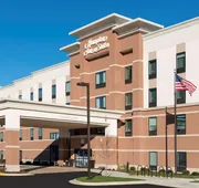 Hampton Inn & Suites Chicago Schaumburg hotel detail image 3