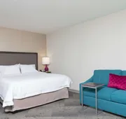 Hampton Inn & Suites Chicago Schaumburg hotel detail image 7