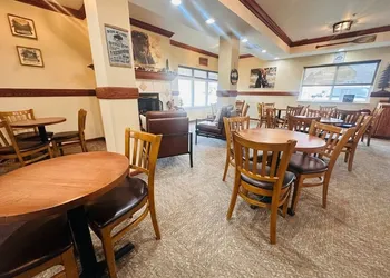 Yellowstone Lodge hotel thumbnail 5