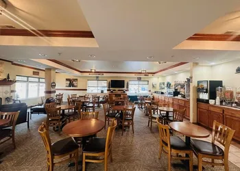 Yellowstone Lodge hotel thumbnail 7
