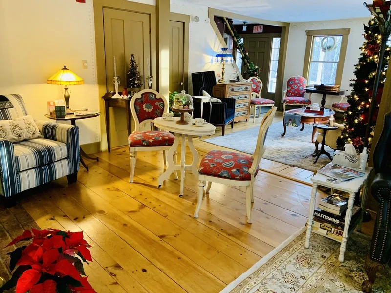 The Buttonwood Inn on Mt. Surprise hotel detail image 6