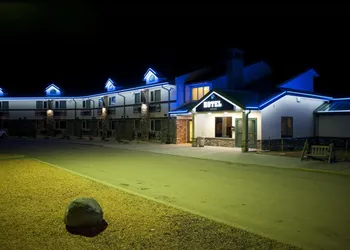 Bear Claw Casino & Hotel hotel thumbnail 3