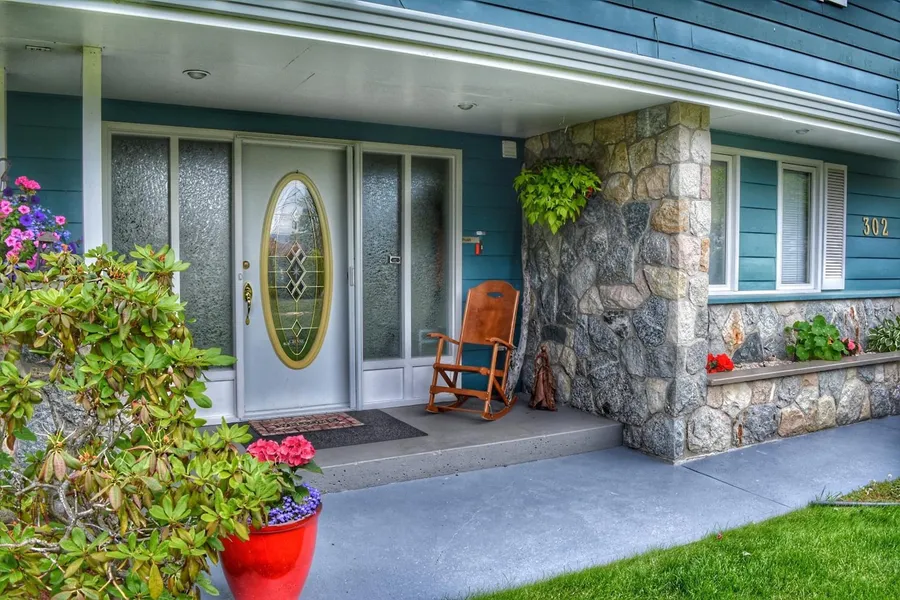 Sunny Shuswap B&B hotel detail image 2