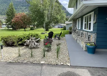 Sunny Shuswap B&B hotel thumbnail 5