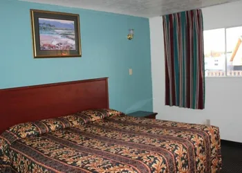 Sportsman Motel hotel thumbnail 8