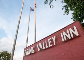 Spring Valley Inn hotel thumbnail 5