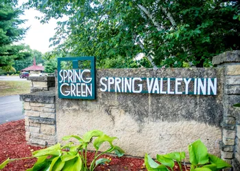 Spring Valley Inn hotel thumbnail 7