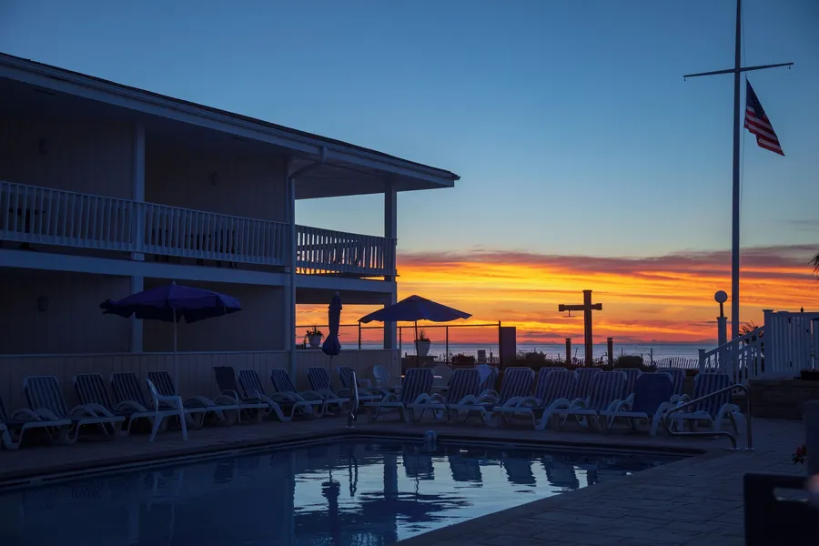 The White Sands Oceanfront Resort & Spa hotel detail image 6