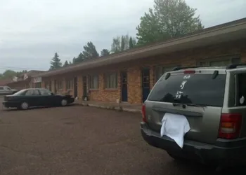 Royal Motel hotel thumbnail 2