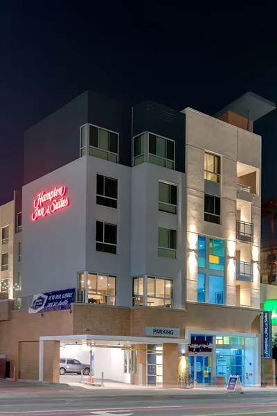 Hampton Inn & Suites Los Angeles - Glendale hotel detail image 2