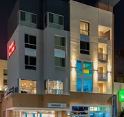 Hampton Inn & Suites Los Angeles - Glendale hotel detail image 4