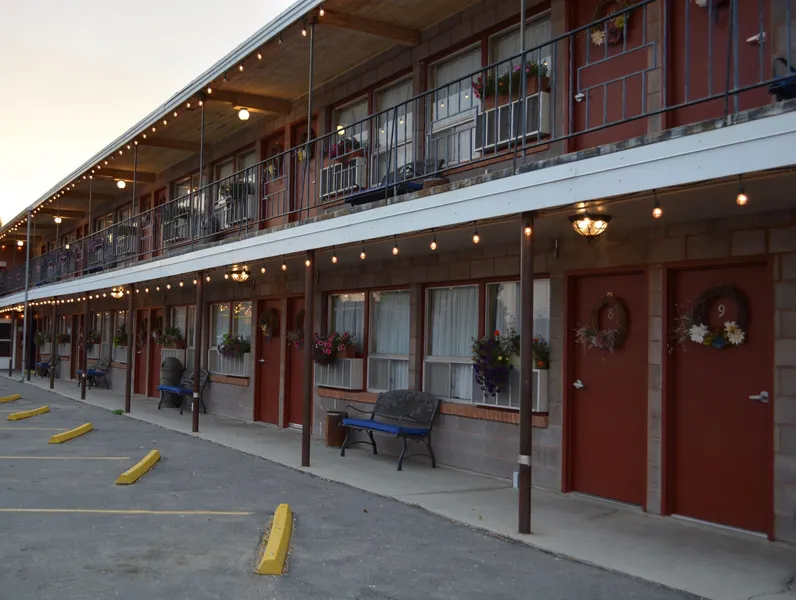 Lariat Motel hotel detail image 2