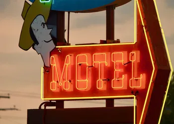 Lariat Motel hotel thumbnail 5