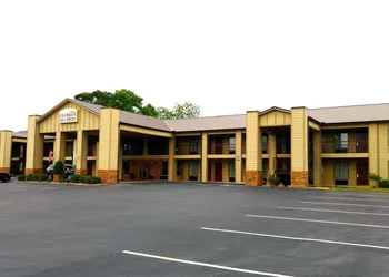 Cochran Inn & Suites hotel thumbnail 2