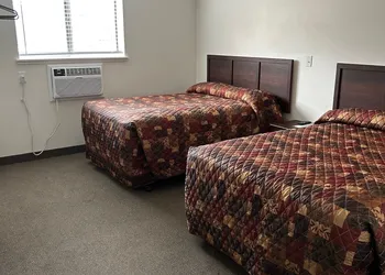 Midway Budget Inn hotel thumbnail 8
