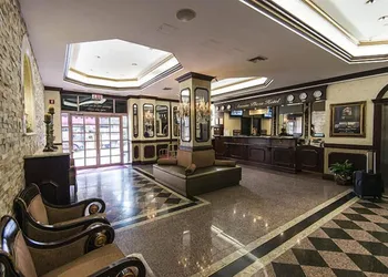 Avenue Plaza Hotel hotel thumbnail 2