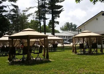 Seabrook Inn hotel thumbnail 3