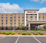 Hampton Inn Minneapolis-Roseville hotel detail image 5